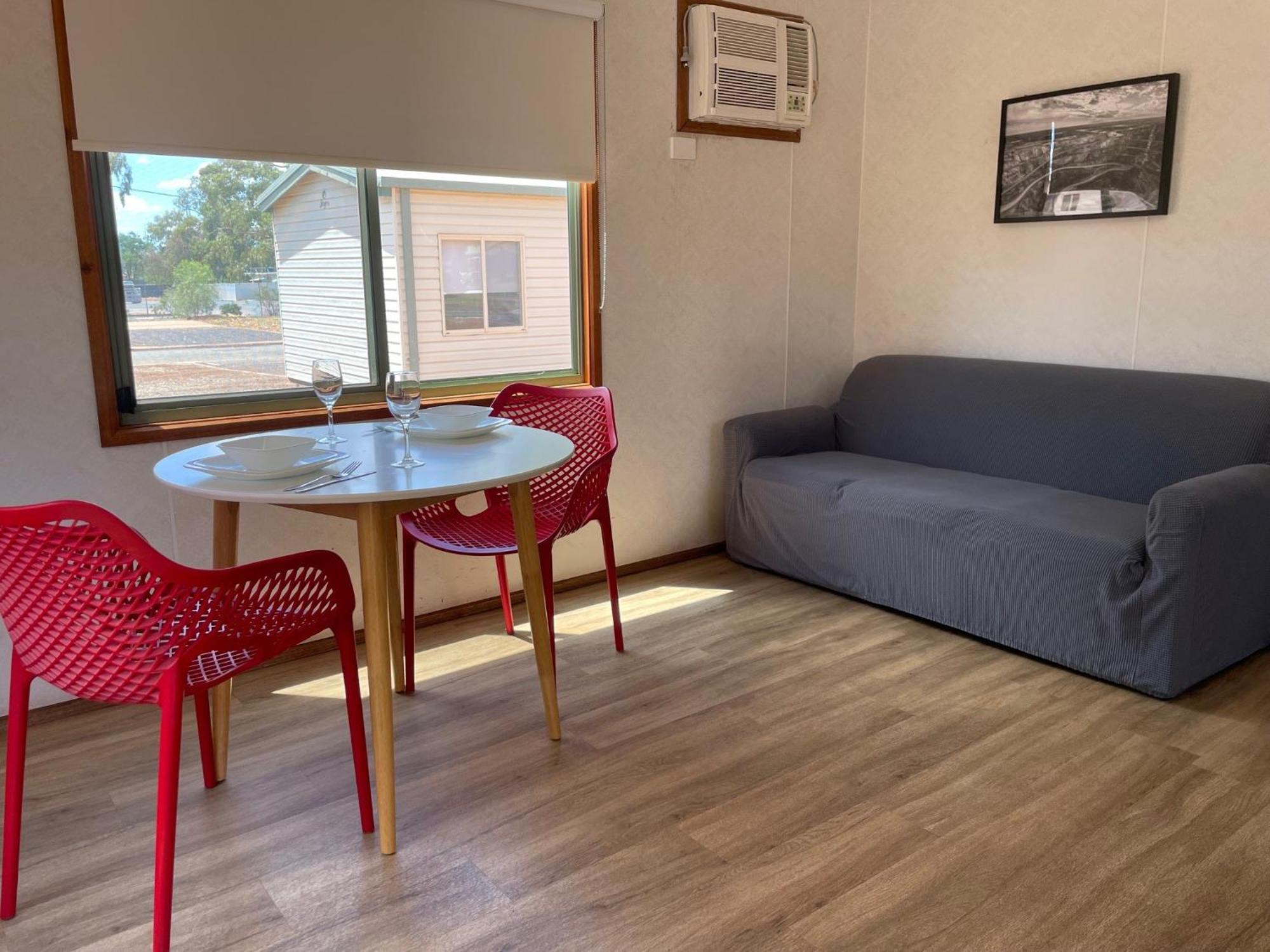 Cobar Caravan Park Exterior foto